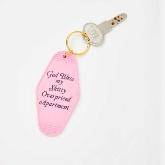 A SHOP OF THINGS - Shitty Apartment Keychain (in Pink) - Picture 9 of 9